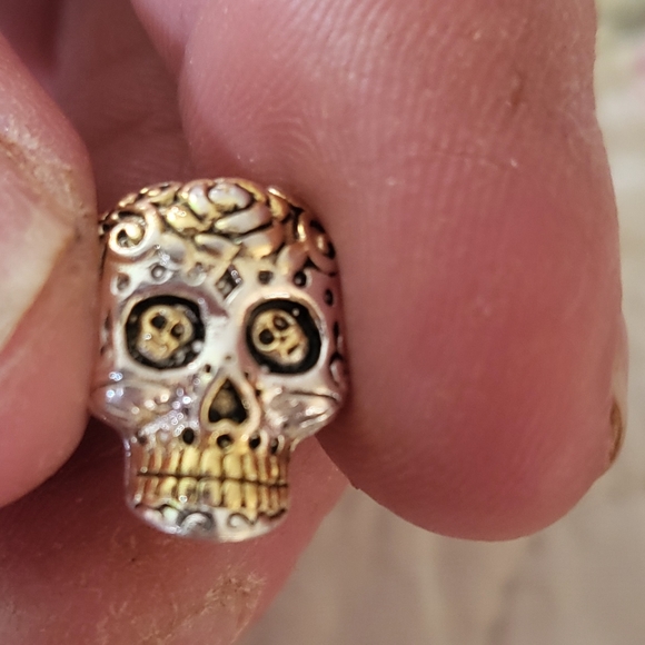 Another sugar skull charm - Picture 4 of 4